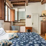 Central And Comfortable Studio In Florence