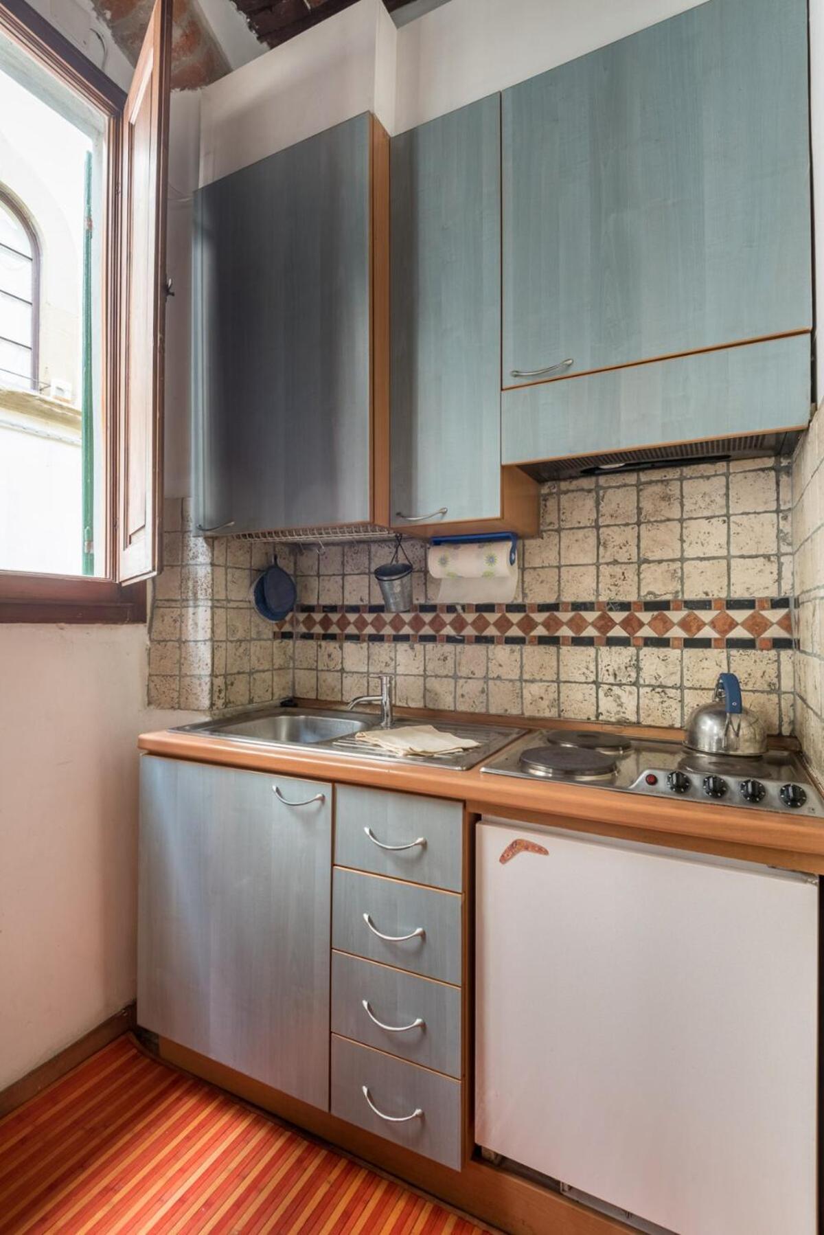 Apartment And Comfortable In *